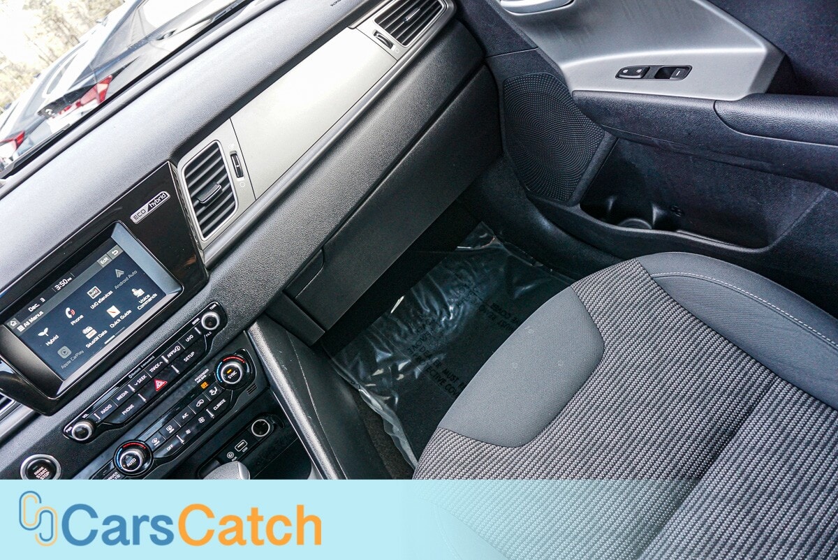 CARSCATCH - Used vehicle - SUV KIA NIRO 2019