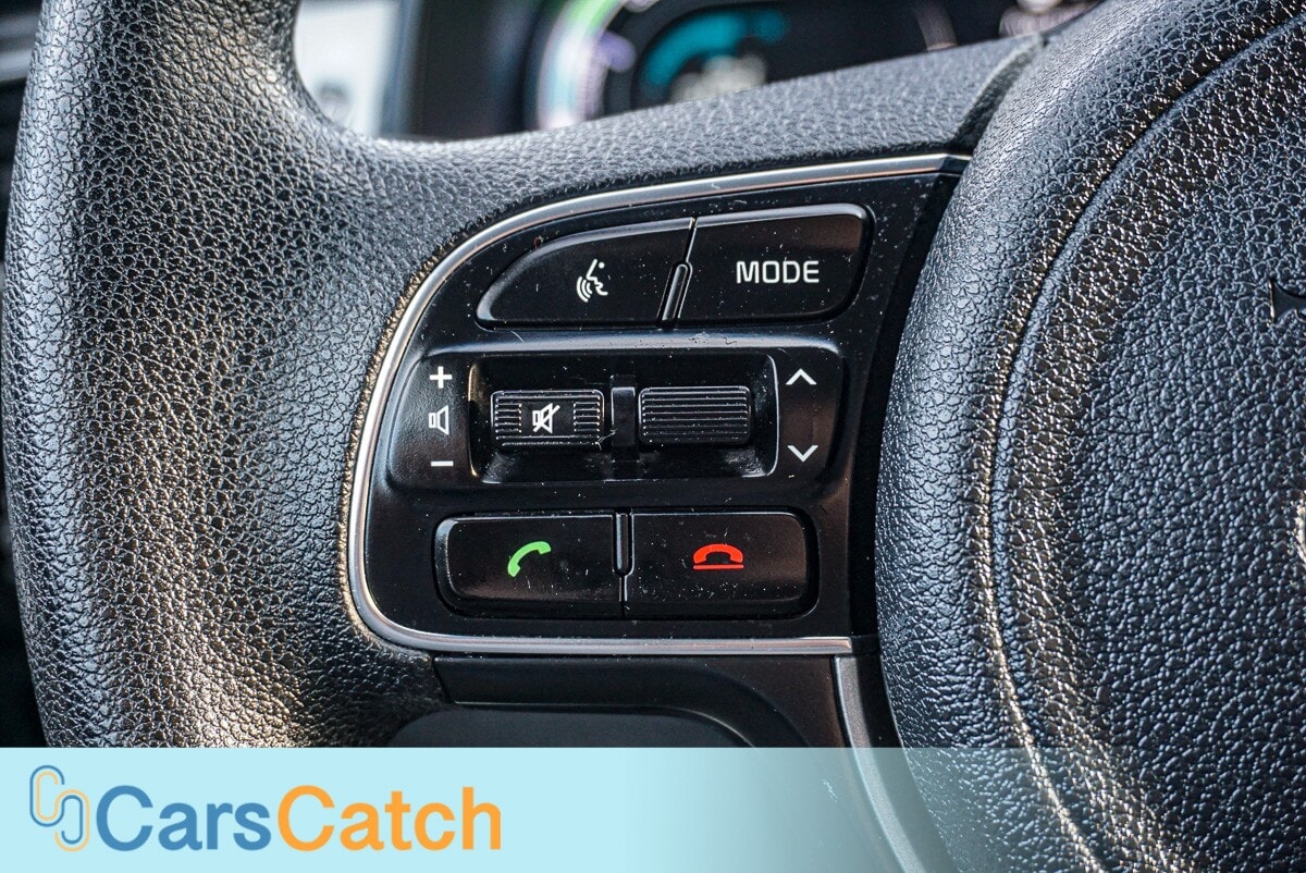 CARSCATCH - Used vehicle - SUV KIA NIRO 2019