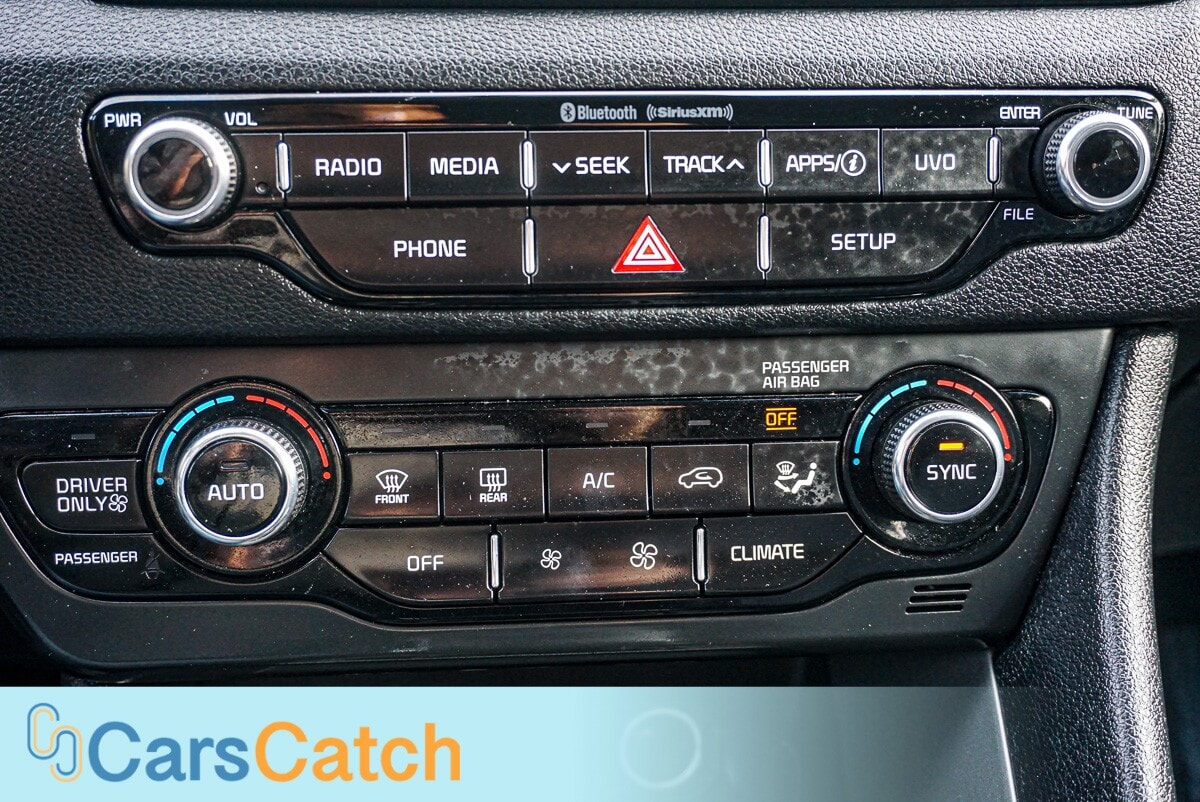 CARSCATCH - Used vehicle - SUV KIA NIRO 2019