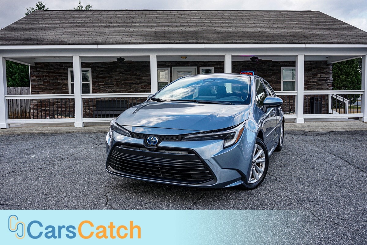 CARSCATCH - Used vehicle - SEDAN TOYOTA COROLLA 2024