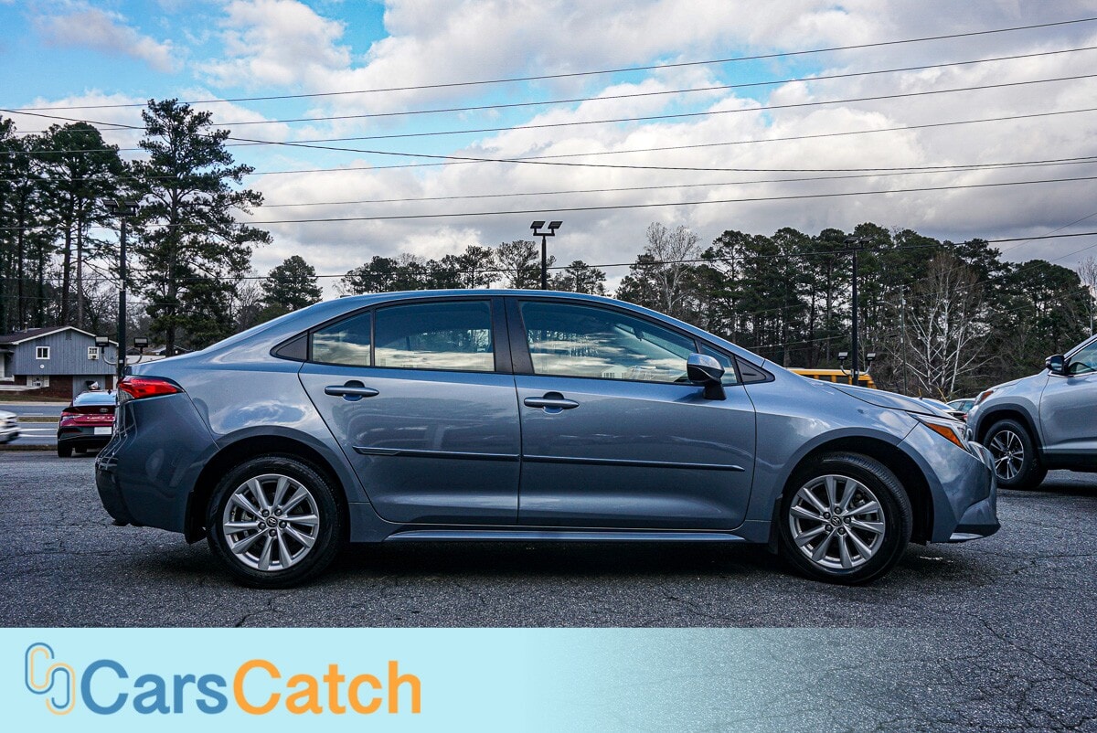 CARSCATCH - Used vehicle - SEDAN TOYOTA COROLLA 2024