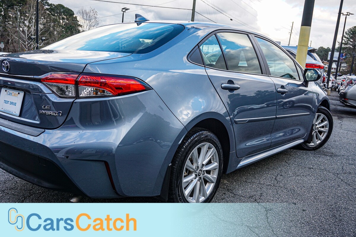 CARSCATCH - Used vehicle - SEDAN TOYOTA COROLLA 2024