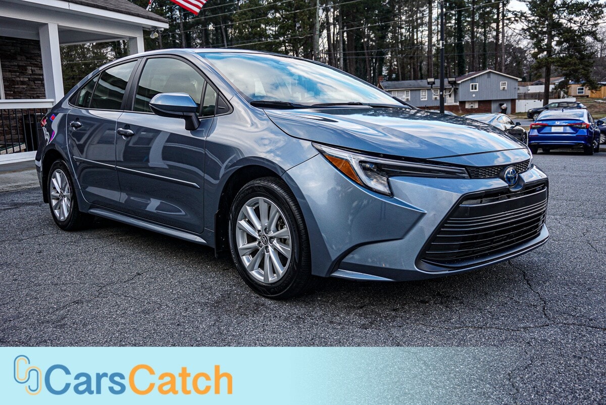 CARSCATCH - Used vehicle - SEDAN TOYOTA COROLLA 2024