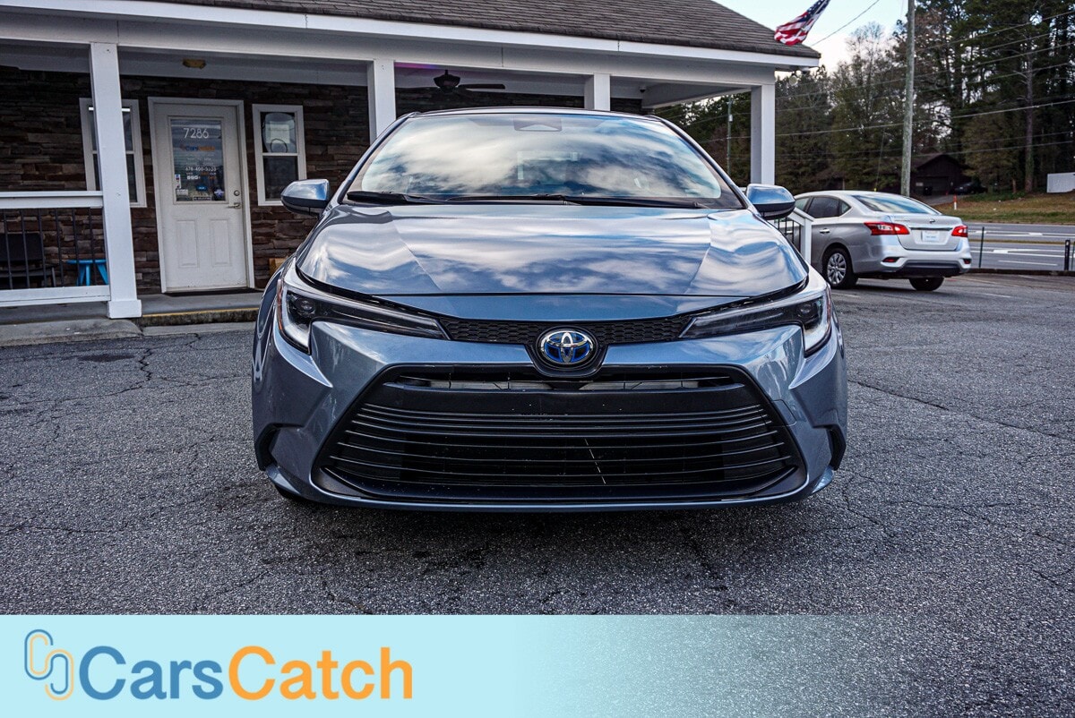 CARSCATCH - Used vehicle - SEDAN TOYOTA COROLLA 2024