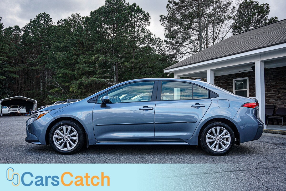 CARSCATCH - Used vehicle - SEDAN TOYOTA COROLLA 2024