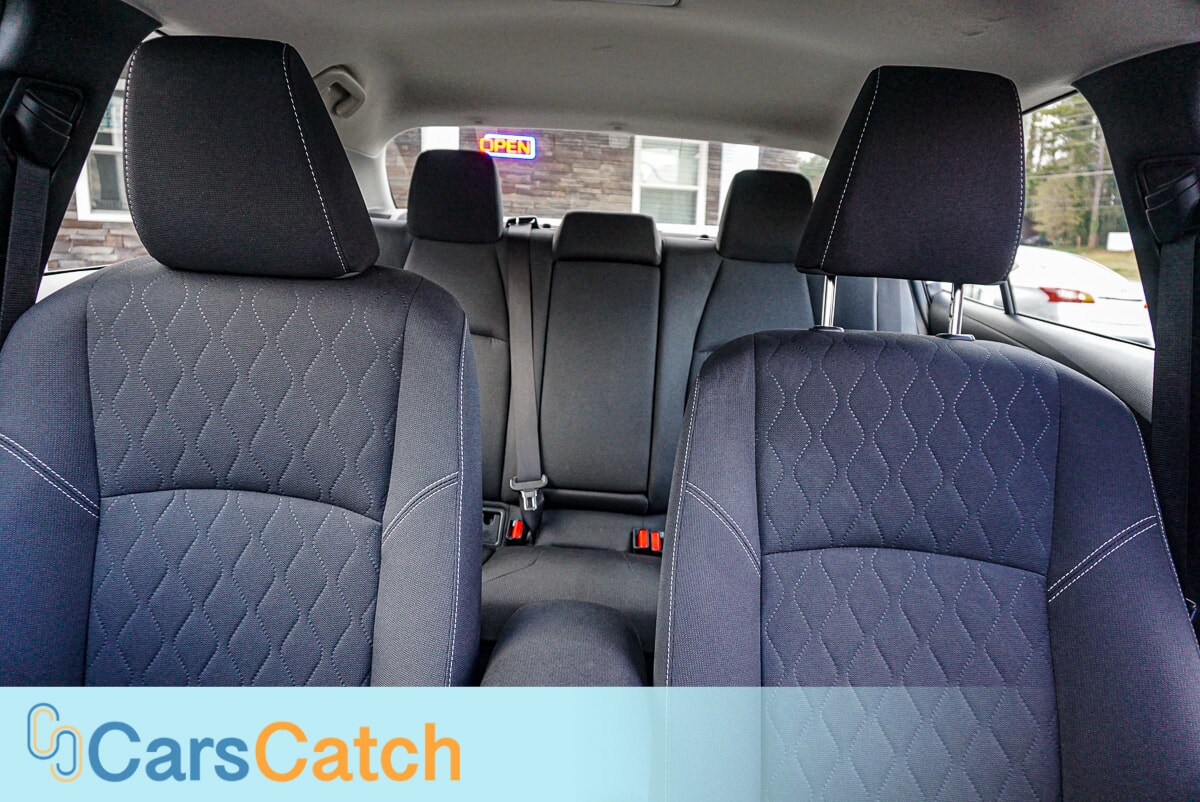 CARSCATCH - Used vehicle - SEDAN TOYOTA COROLLA 2024