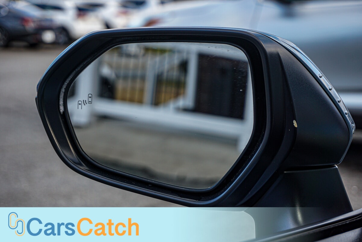 CARSCATCH - Used vehicle - SEDAN TOYOTA COROLLA 2024