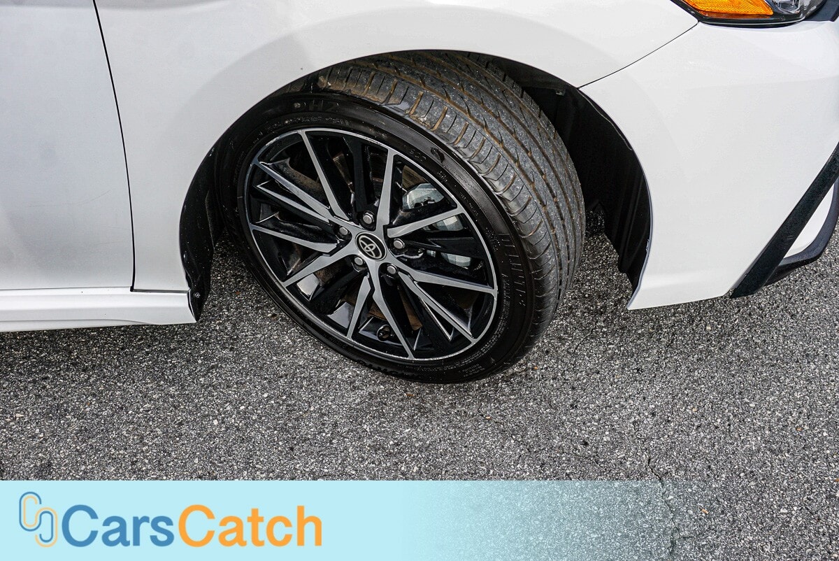 CARSCATCH - Used vehicle - SEDAN TOYOTA CAMRY 2023