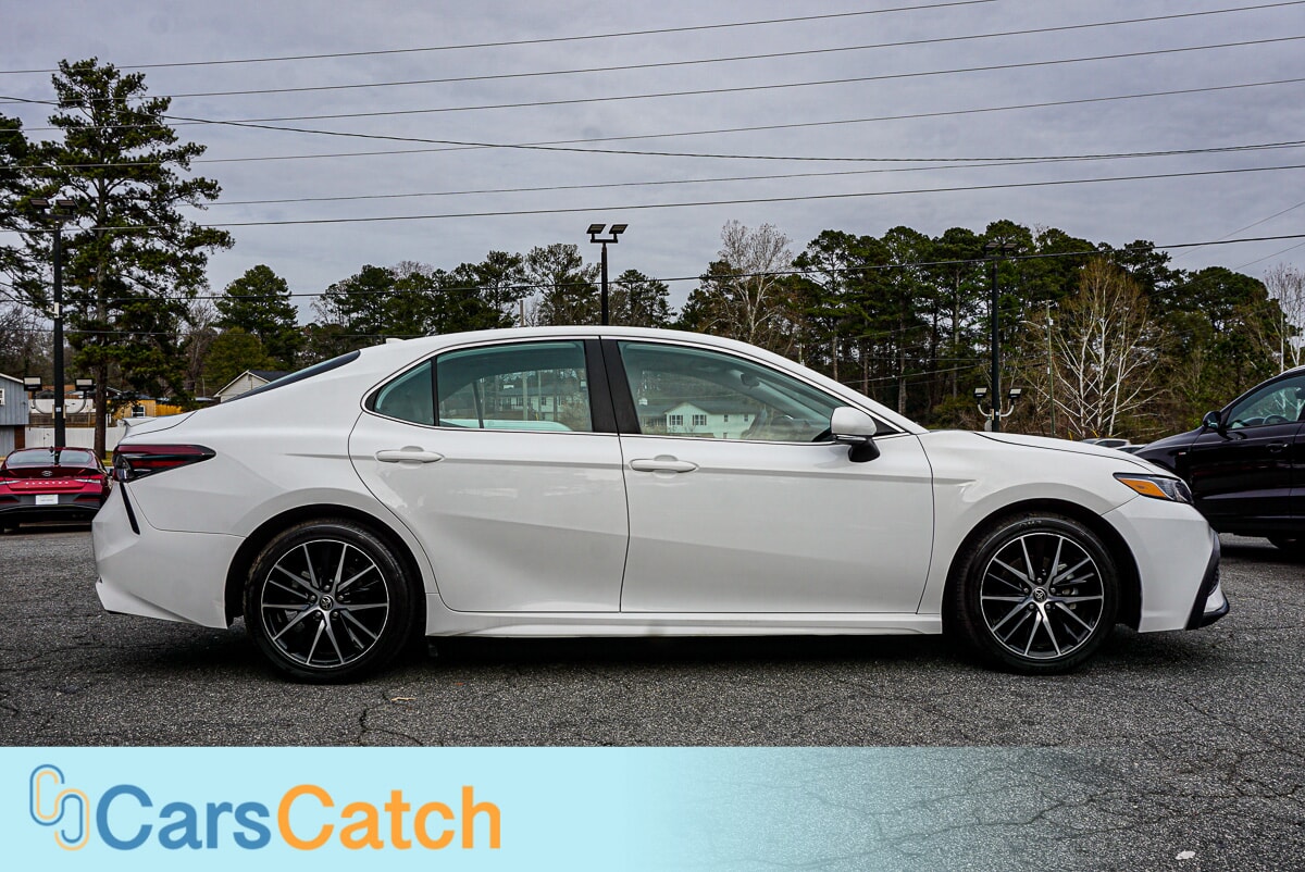 CARSCATCH - Used vehicle - SEDAN TOYOTA CAMRY 2023