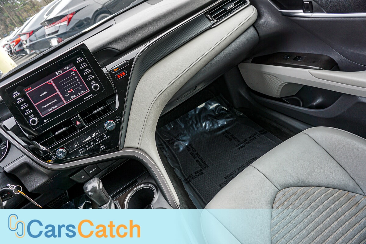 CARSCATCH - Used vehicle - SEDAN TOYOTA CAMRY 2023