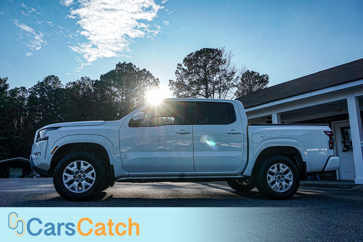 CARSCATCH - Used vehicle - TRUCK NISSAN FRONTIER 2022
