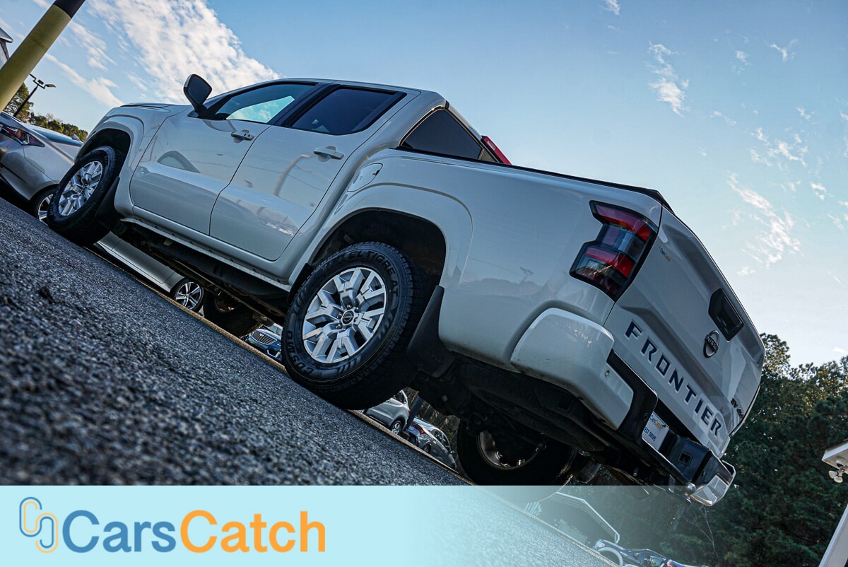 CARSCATCH - Used vehicle - TRUCK NISSAN FRONTIER 2022