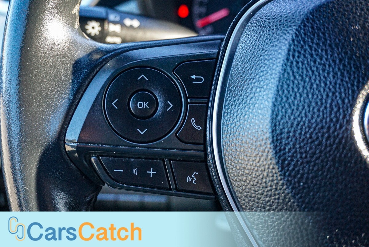 CARSCATCH - Used vehicle - SEDAN TOYOTA COROLLA 2020