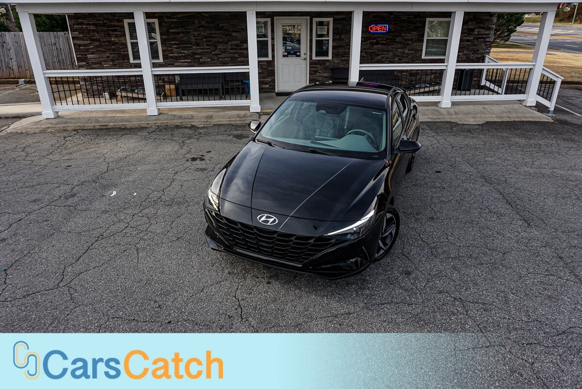 CARSCATCH - Used vehicle - SEDAN HYUNDAI ELANTRA 2023