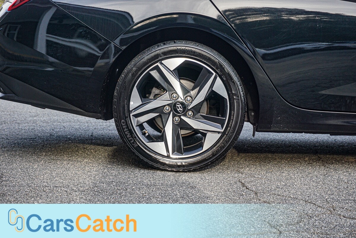 CARSCATCH - Used vehicle - SEDAN HYUNDAI ELANTRA 2023