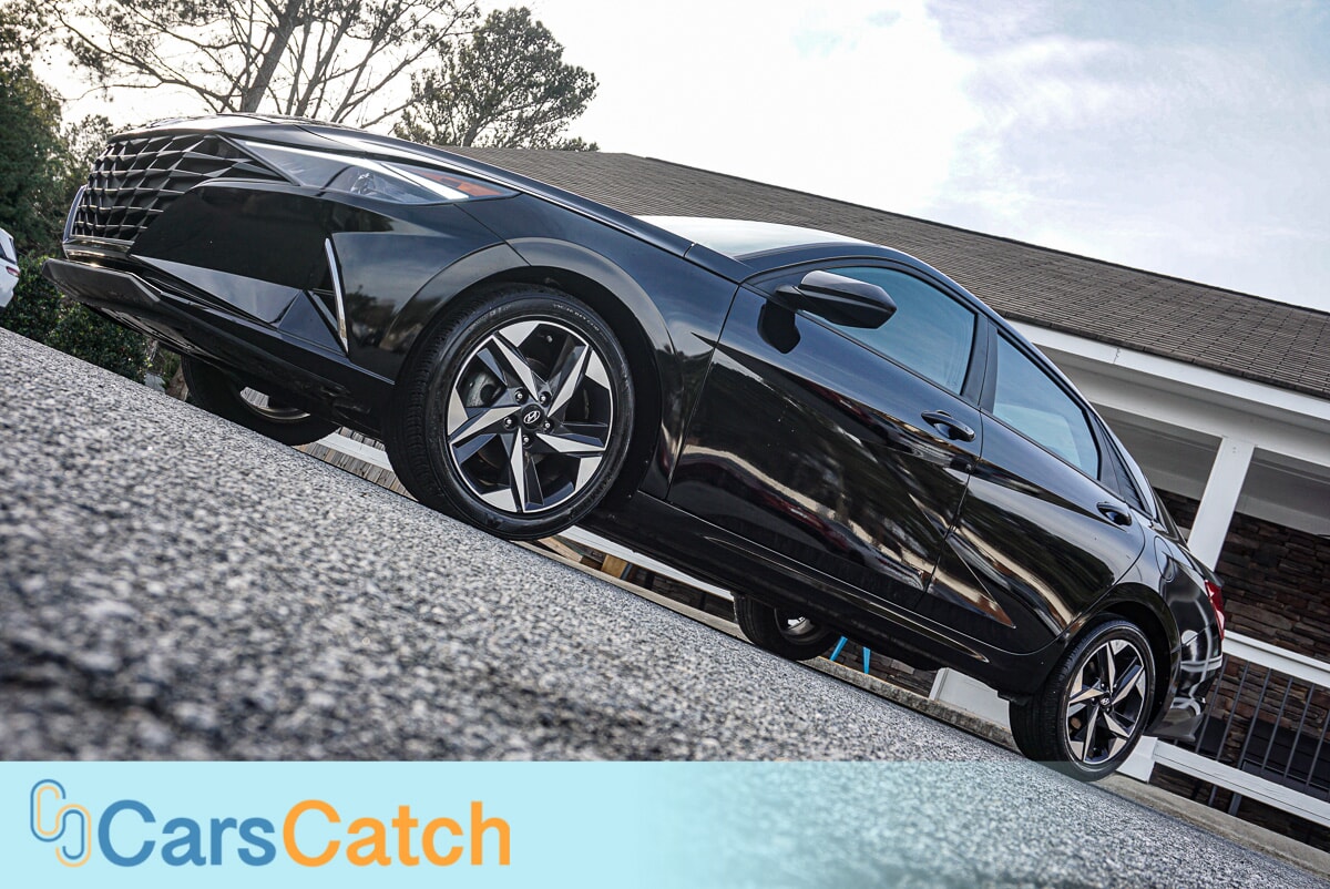 CARSCATCH - Used vehicle - SEDAN HYUNDAI ELANTRA 2023