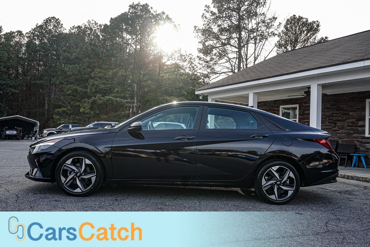 CARSCATCH - Used vehicle - SEDAN HYUNDAI ELANTRA 2023