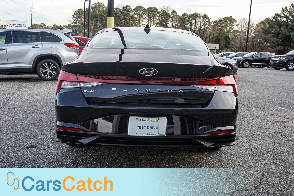 CARSCATCH - Used vehicle - SEDAN HYUNDAI ELANTRA 2023