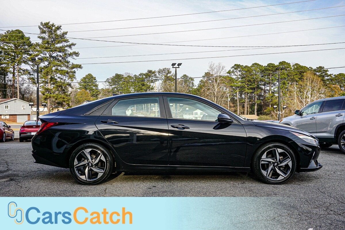 CARSCATCH - Used vehicle - SEDAN HYUNDAI ELANTRA 2023