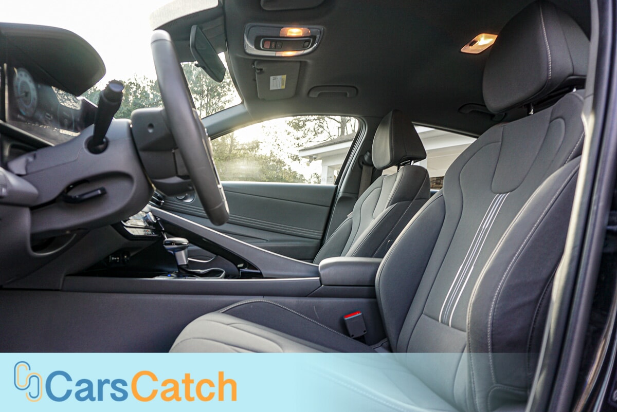 CARSCATCH - Used vehicle - SEDAN HYUNDAI ELANTRA 2023