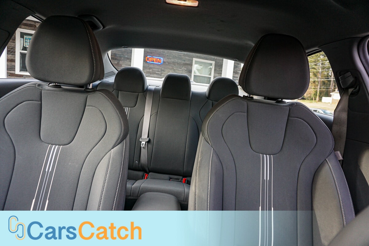 CARSCATCH - Used vehicle - SEDAN HYUNDAI ELANTRA 2023