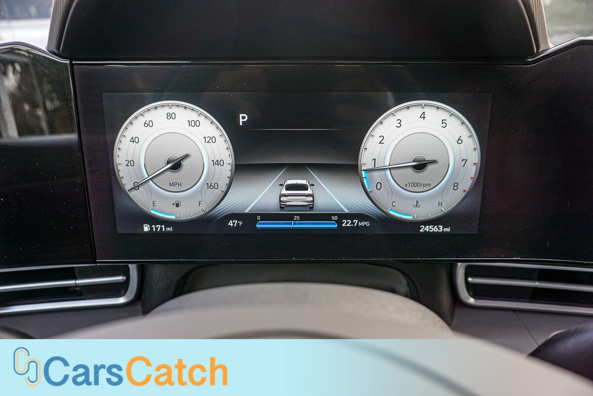 CARSCATCH - Used vehicle - SEDAN HYUNDAI ELANTRA 2023