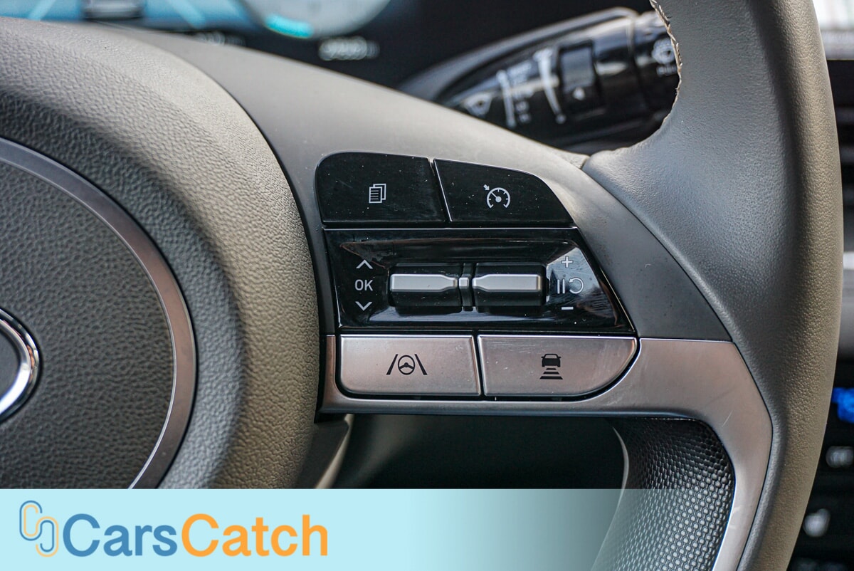 CARSCATCH - Used vehicle - SEDAN HYUNDAI ELANTRA 2023