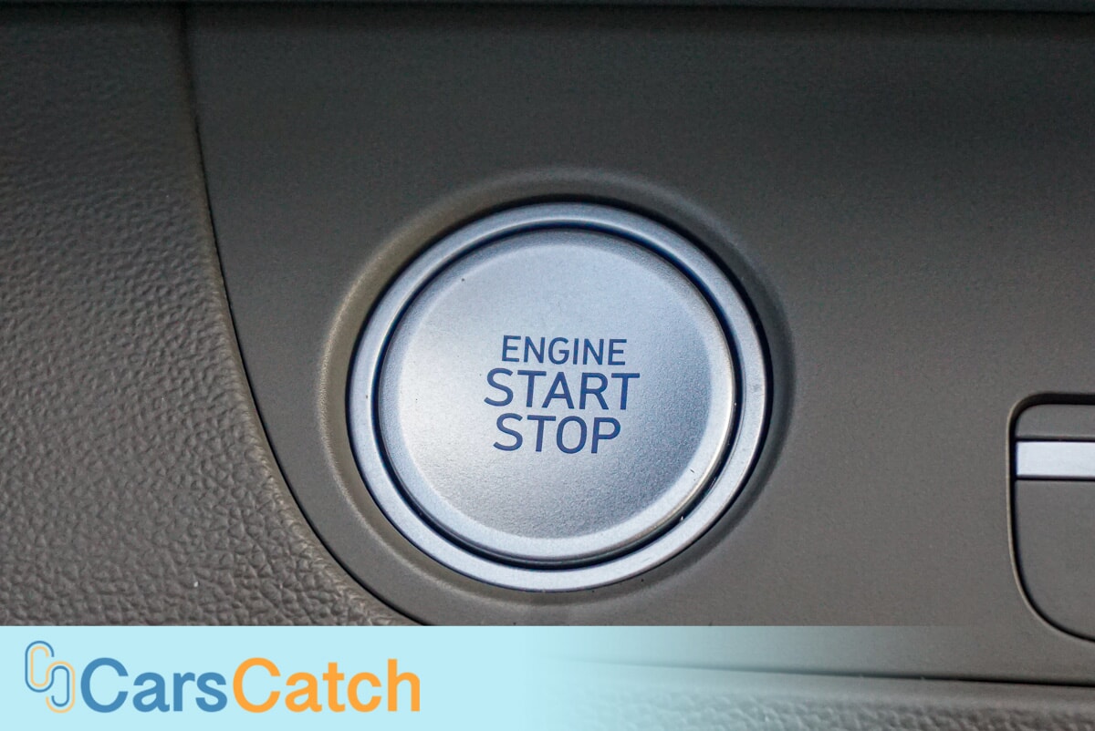 CARSCATCH - Used vehicle - SEDAN HYUNDAI ELANTRA 2023