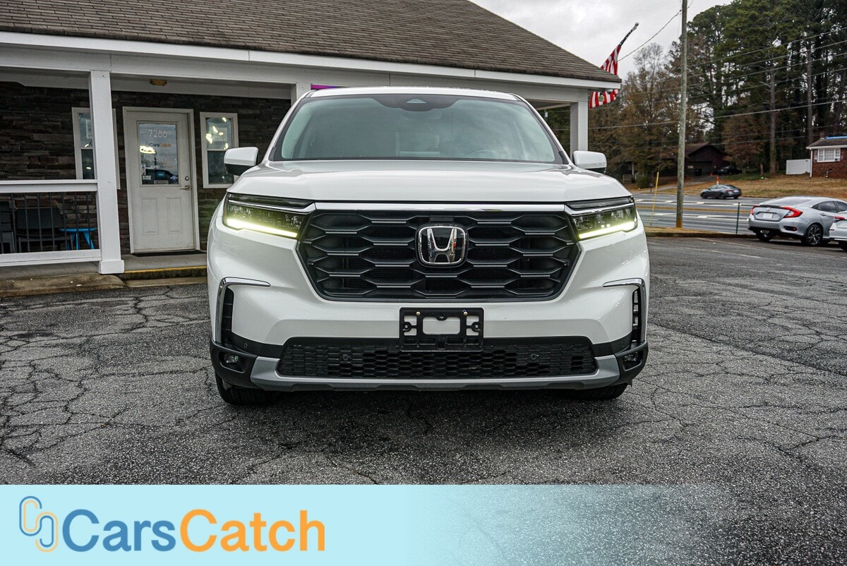 CARSCATCH - Used vehicle - SUV HONDA PILOT 2024