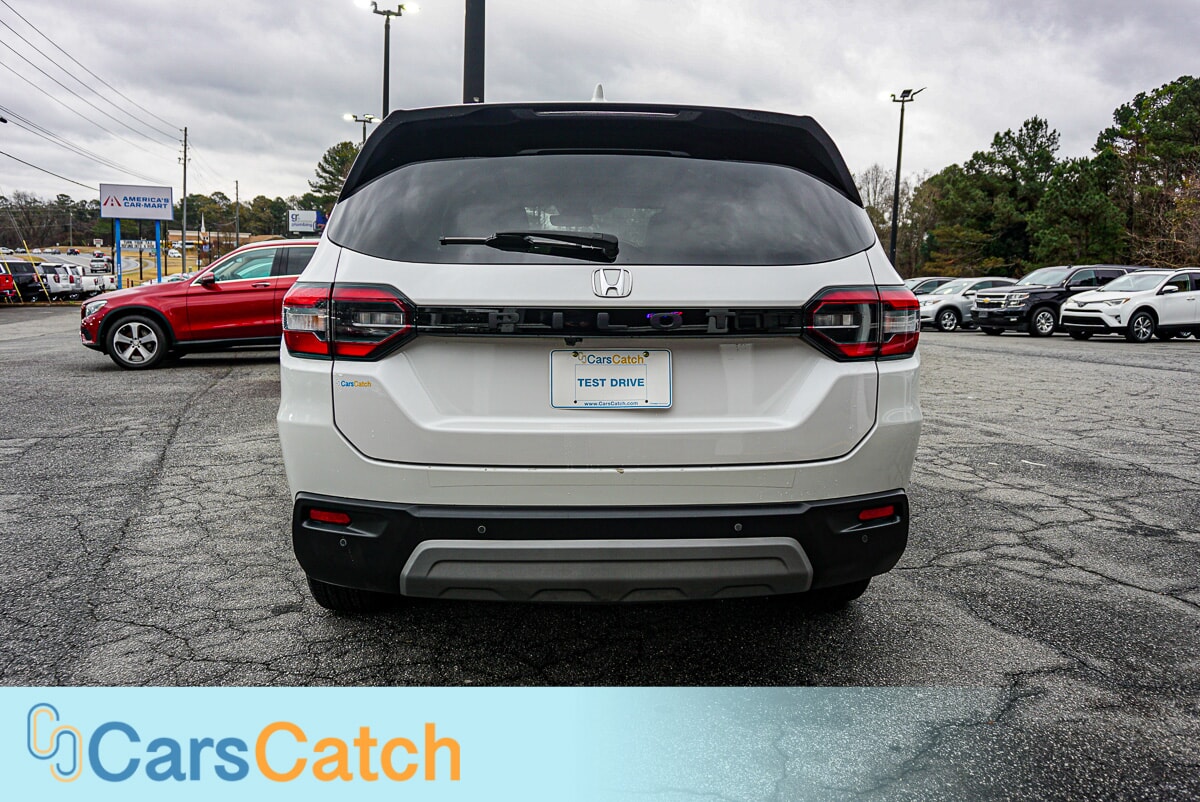 CARSCATCH - Used vehicle - SUV HONDA PILOT 2024