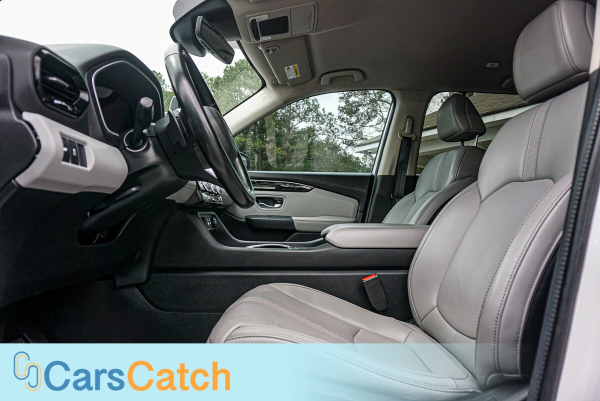 CARSCATCH - Used vehicle - SUV HONDA PILOT 2024