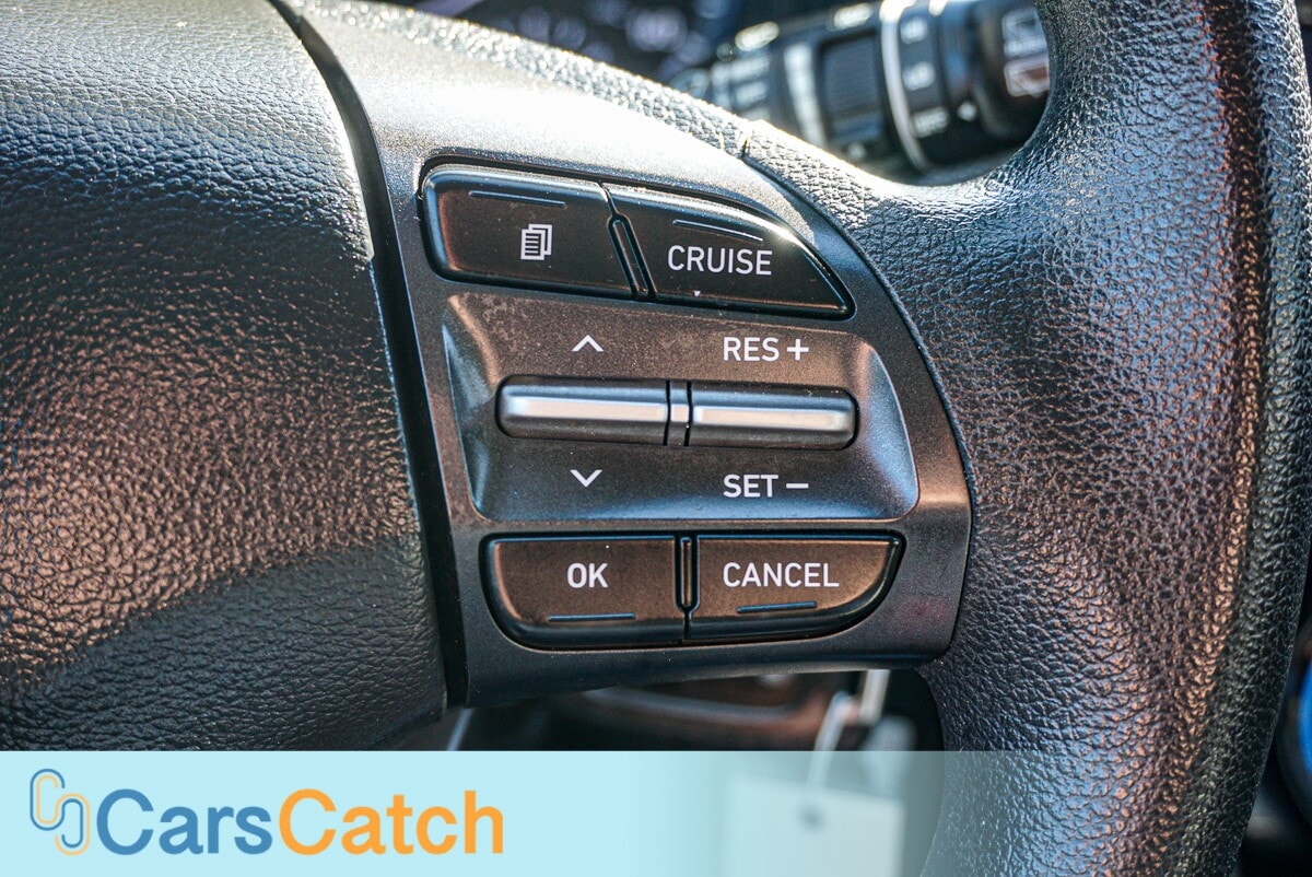 CARSCATCH - Used vehicle - SUV HYUNDAI KONA 2021