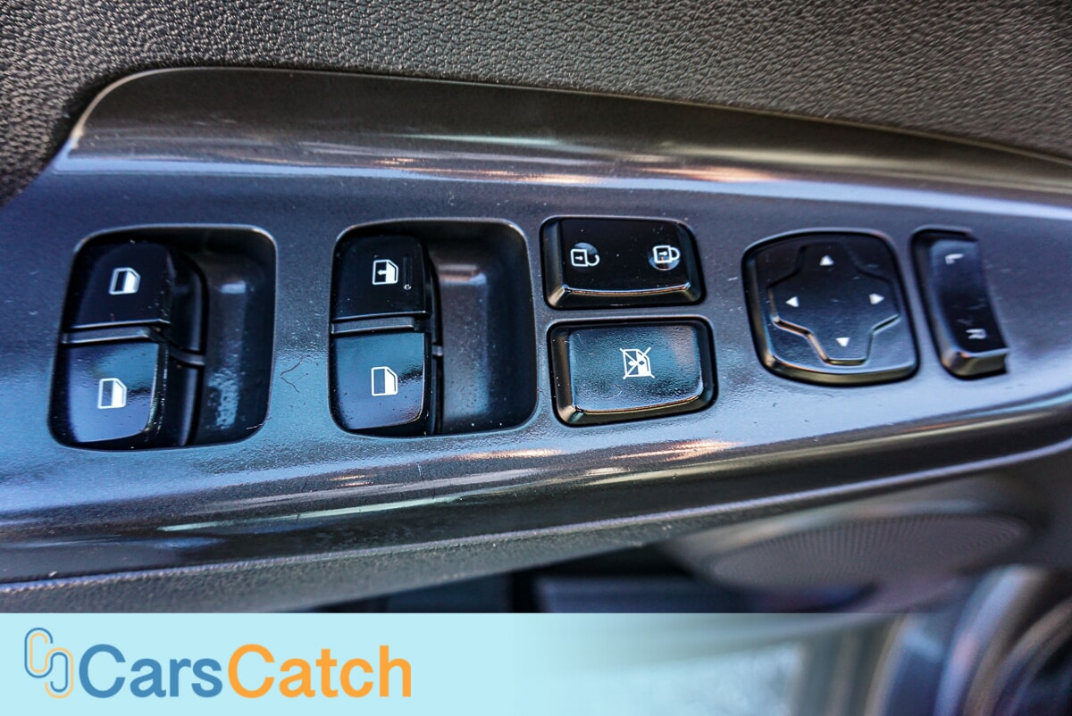 CARSCATCH - Used vehicle - SUV HYUNDAI KONA 2021