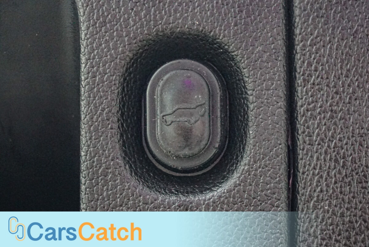 CARSCATCH - Used vehicle - SUV CHEVROLET SUBURBAN 2019