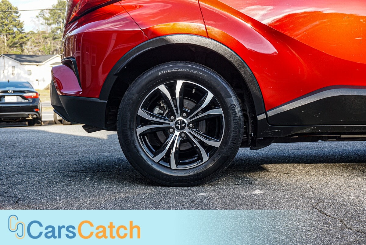 CARSCATCH - Used vehicle - SUV TOYOTA C-HR 2020