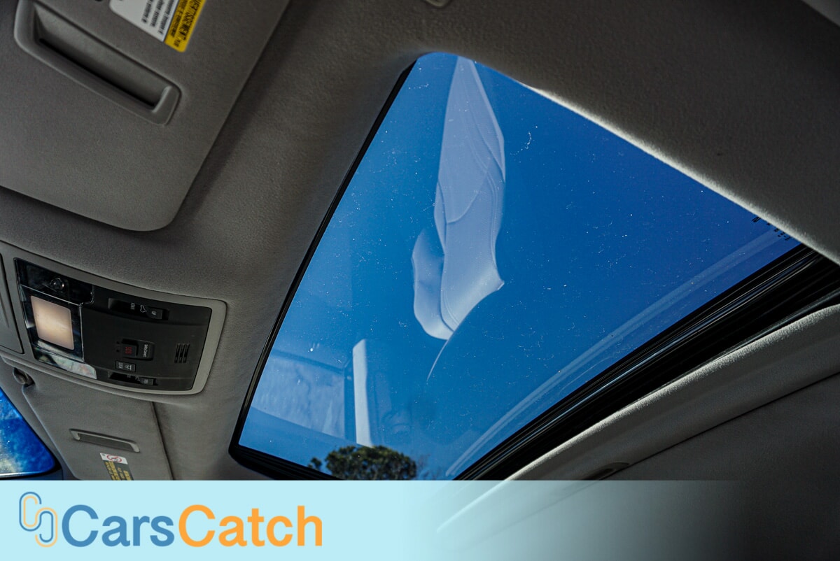 CARSCATCH - Used vehicle - SUV LEXUS RX 2019