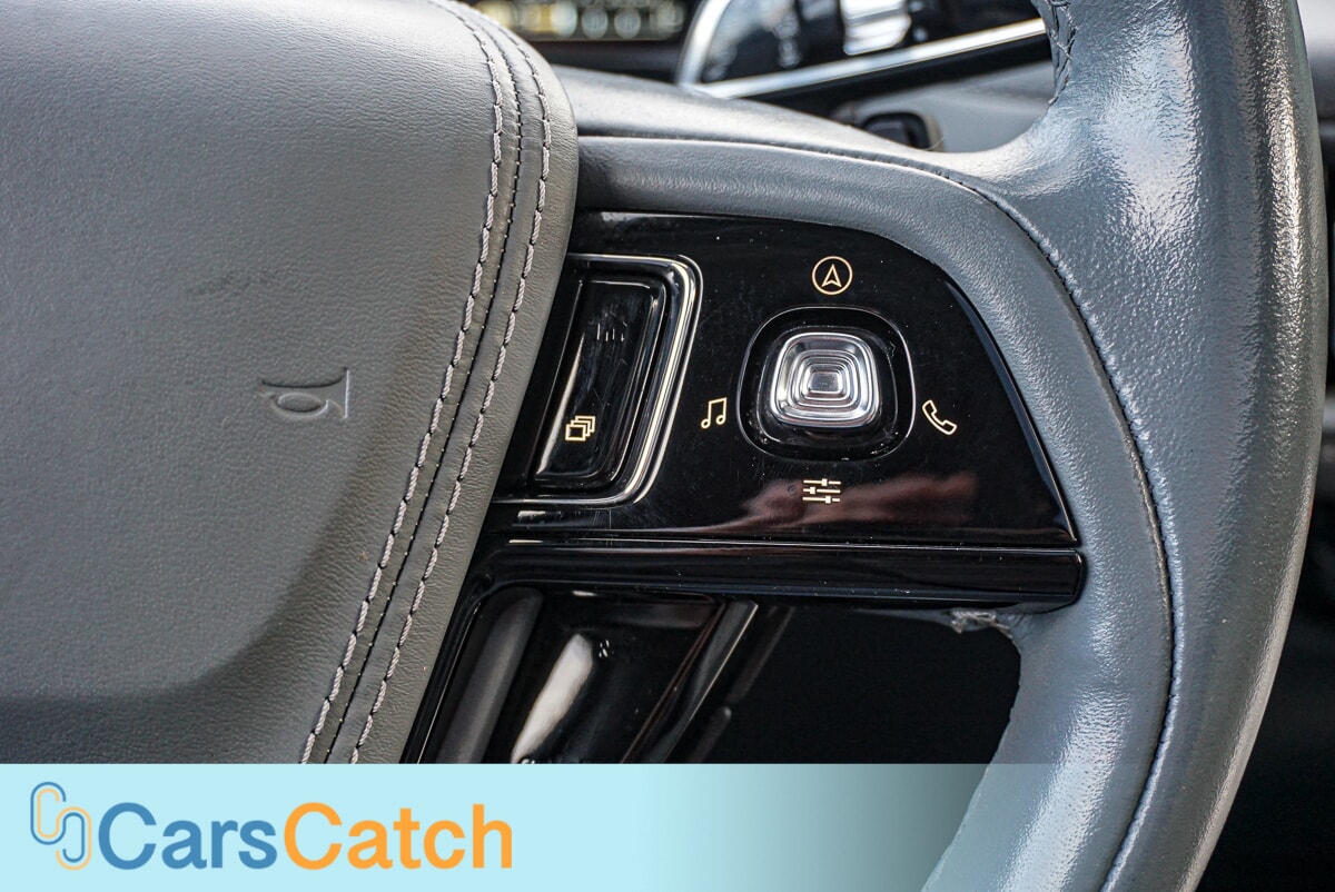 CARSCATCH - Used vehicle - SUV LINCOLN AVIATOR 2021