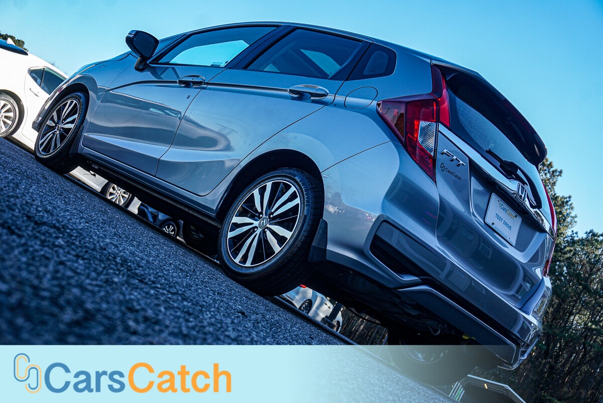 CARSCATCH - Used vehicle - SEDAN HONDA FIT 2019