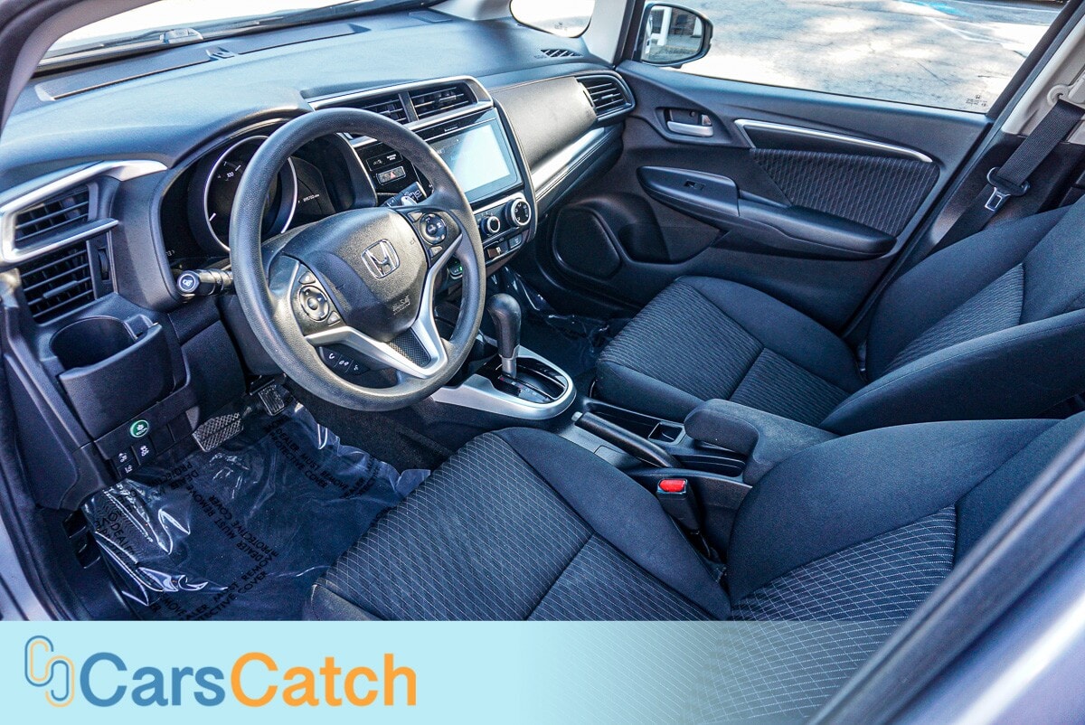 CARSCATCH - Used vehicle - SEDAN HONDA FIT 2019