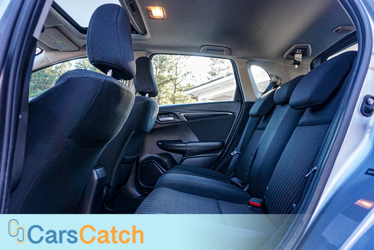 CARSCATCH - Used vehicle - SEDAN HONDA FIT 2019