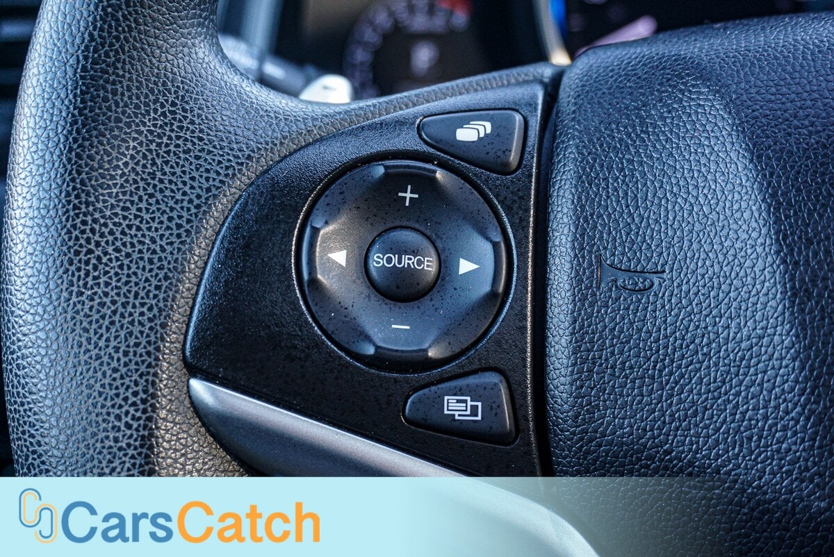 CARSCATCH - Used vehicle - SEDAN HONDA FIT 2019