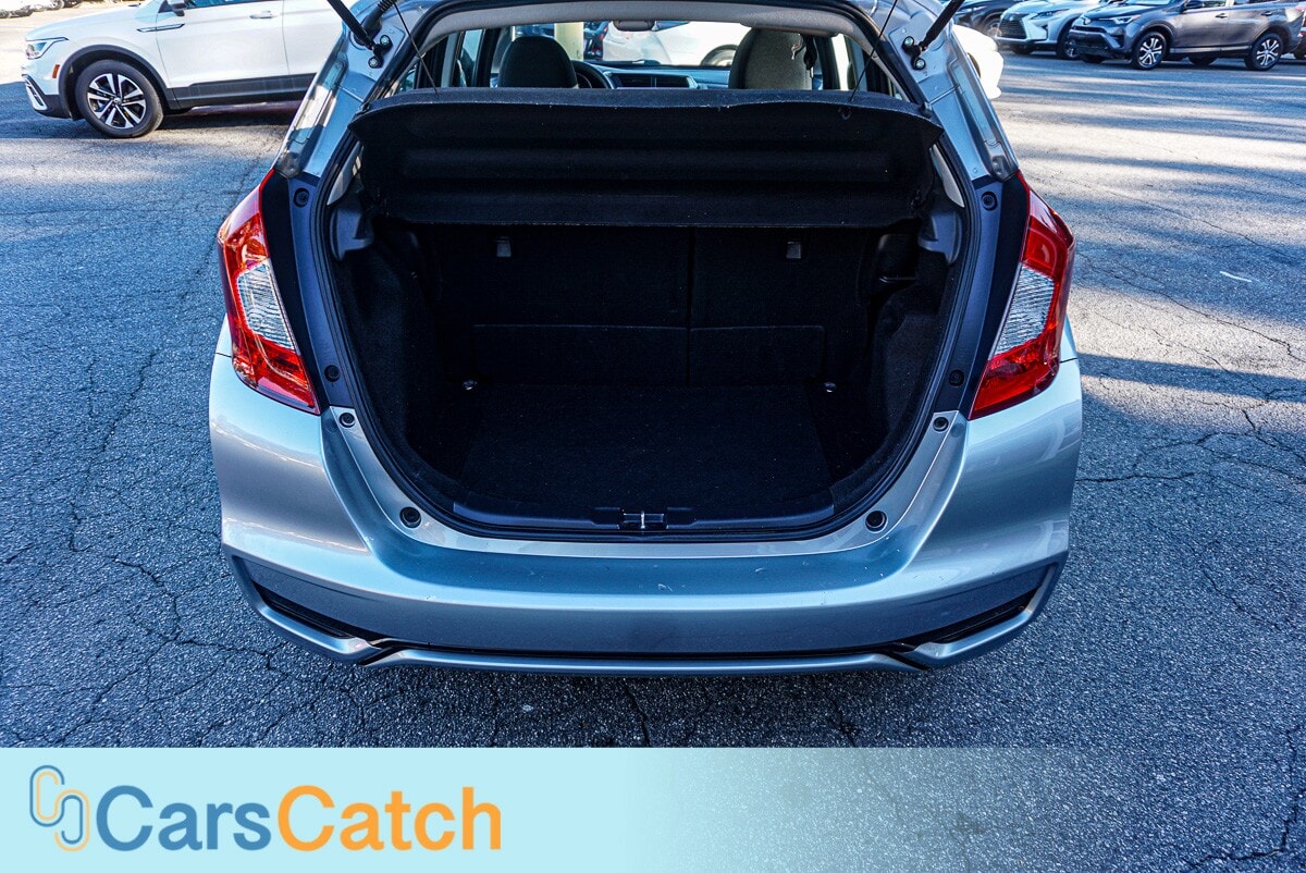 CARSCATCH - Used vehicle - SEDAN HONDA FIT 2019