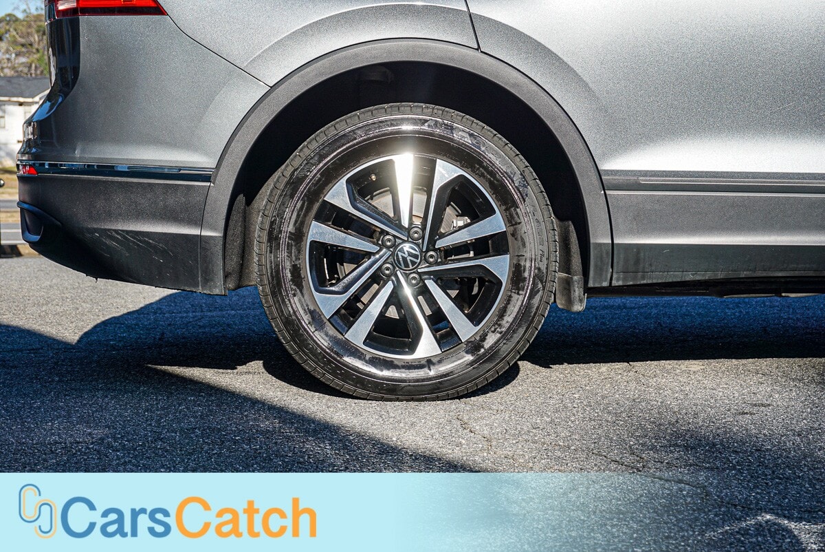 CARSCATCH - Used vehicle - SUV VOLKSWAGEN TIGUAN 2024
