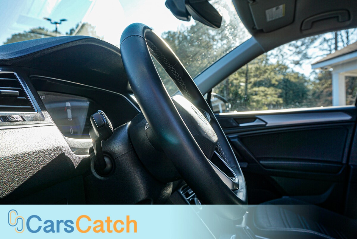 CARSCATCH - Used vehicle - SUV VOLKSWAGEN TIGUAN 2024