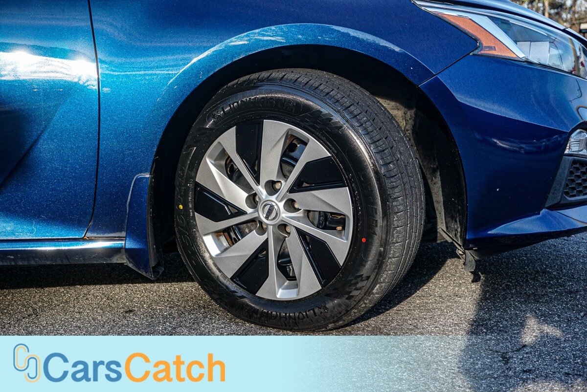 CARSCATCH - Used vehicle - SEDAN NISSAN ALTIMA 2019