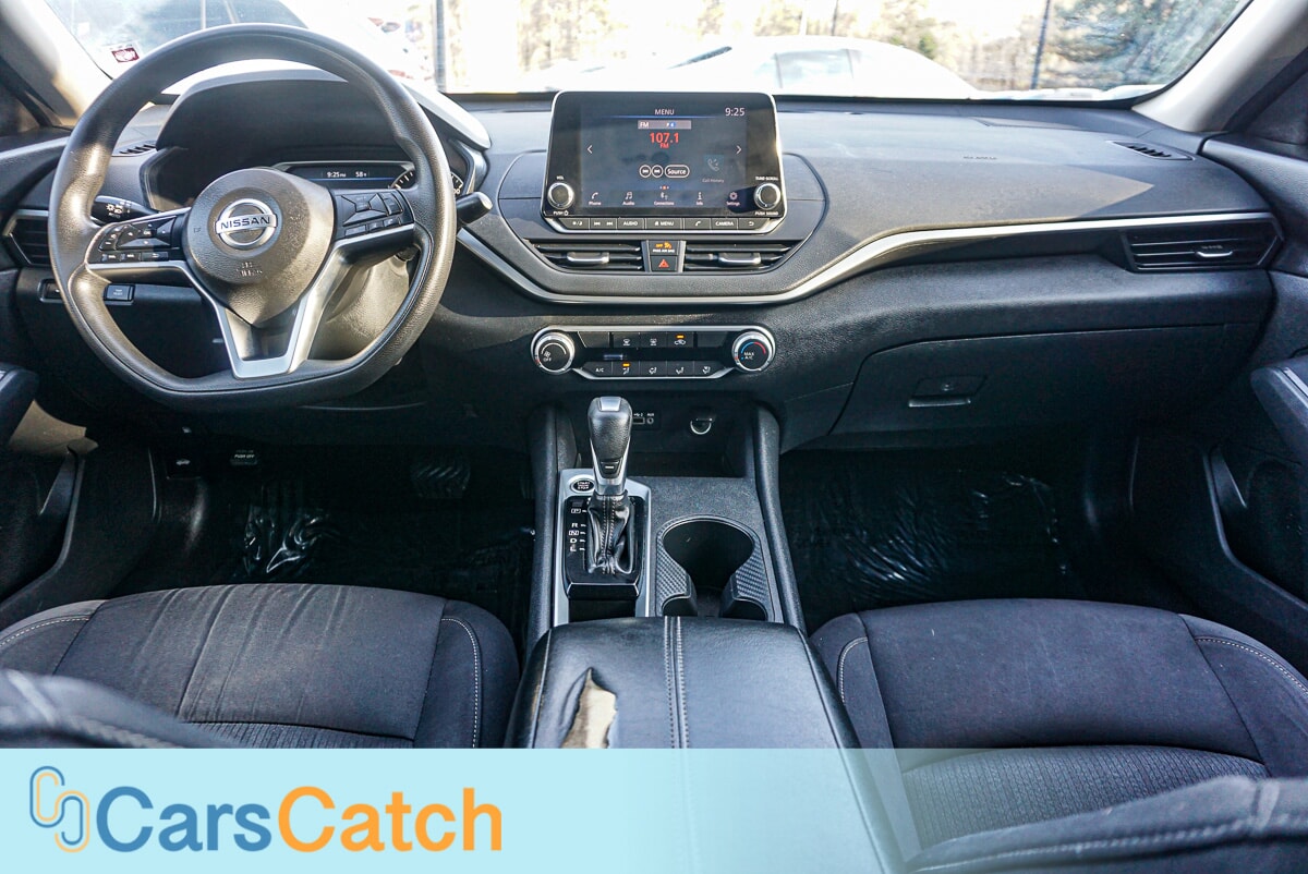 CARSCATCH - Used vehicle - SEDAN NISSAN ALTIMA 2019