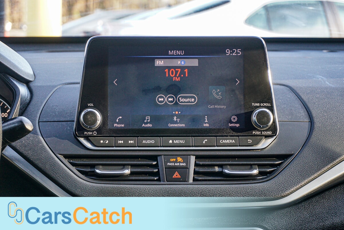 CARSCATCH - Used vehicle - SEDAN NISSAN ALTIMA 2019