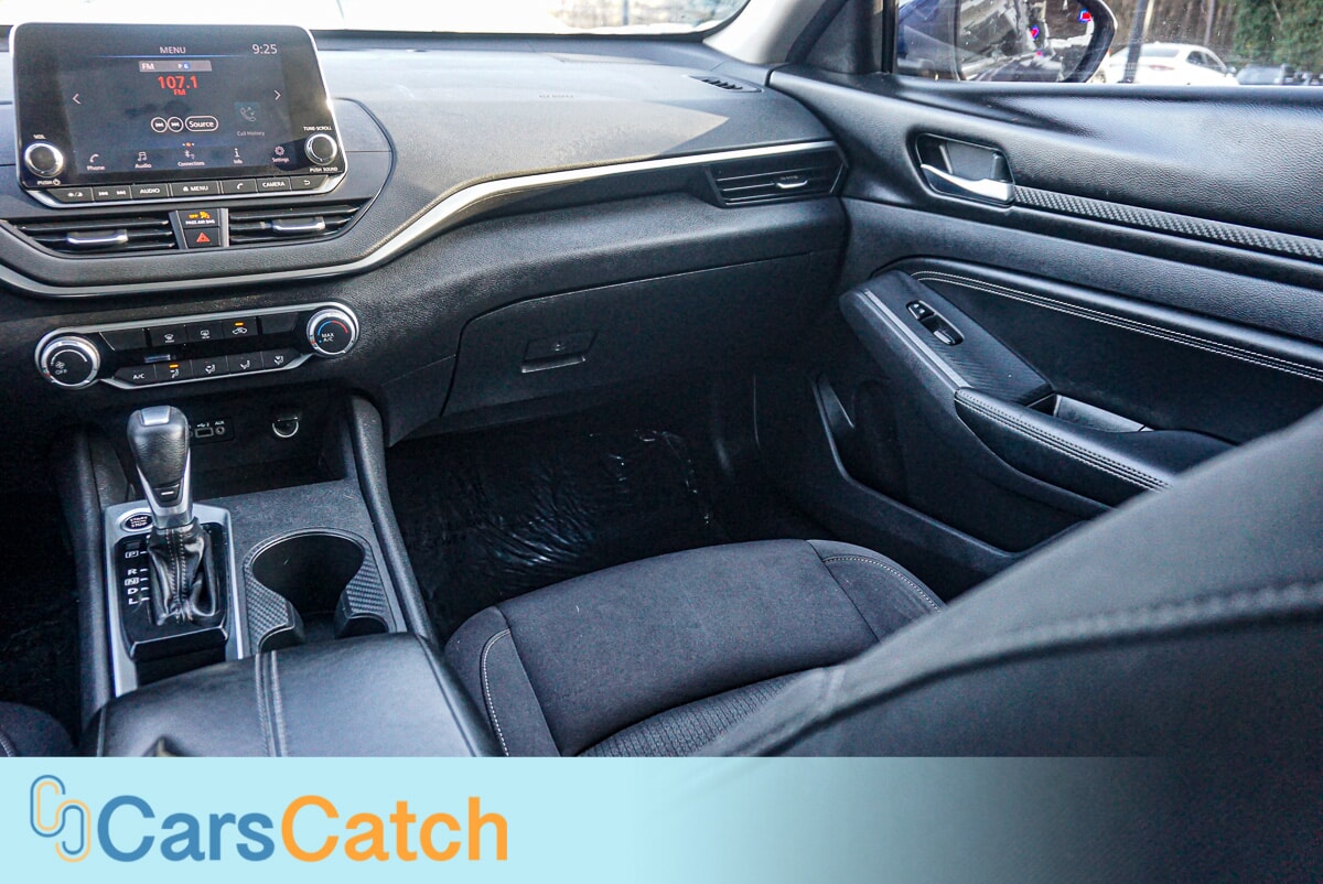 CARSCATCH - Used vehicle - SEDAN NISSAN ALTIMA 2019