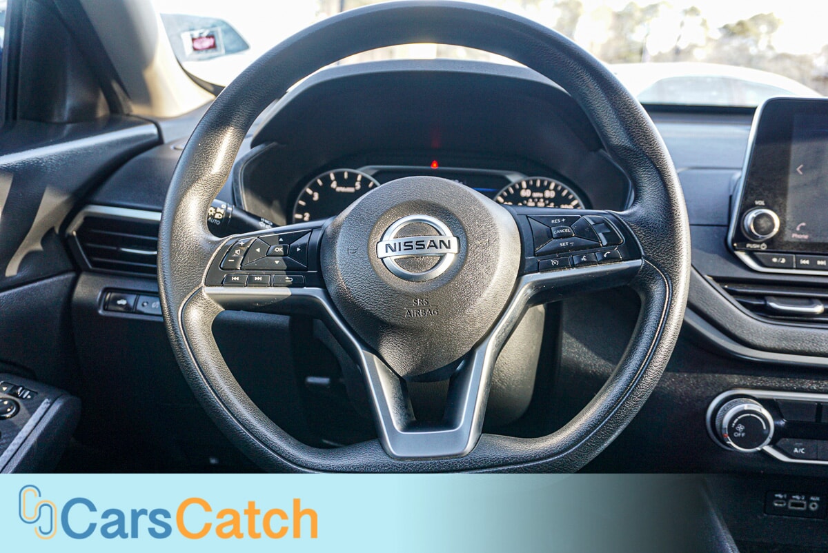 CARSCATCH - Used vehicle - SEDAN NISSAN ALTIMA 2019