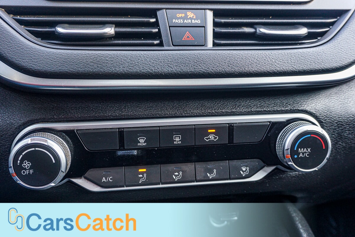 CARSCATCH - Used vehicle - SEDAN NISSAN ALTIMA 2019